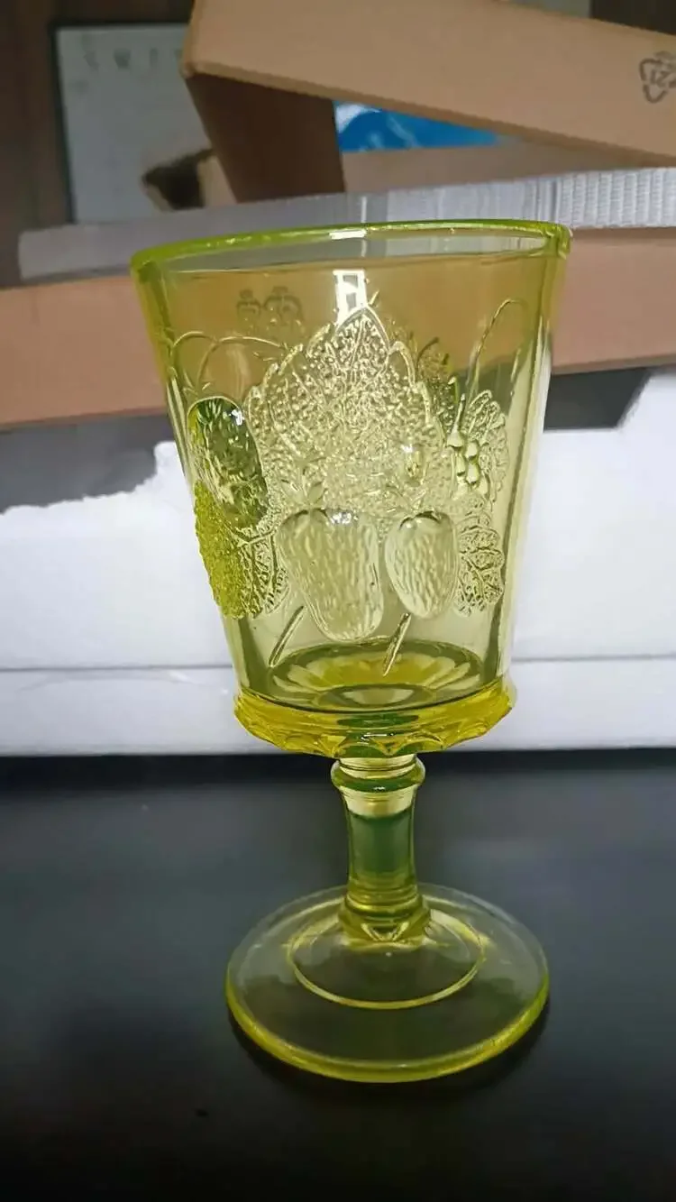 💚 Rare Vintage Uranium Glass Strawberry & Currant Goblet | UV Reactive